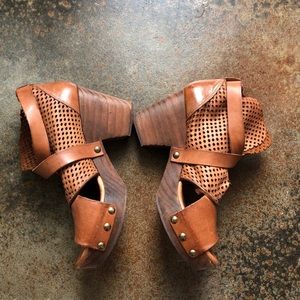 Free People textured clogs